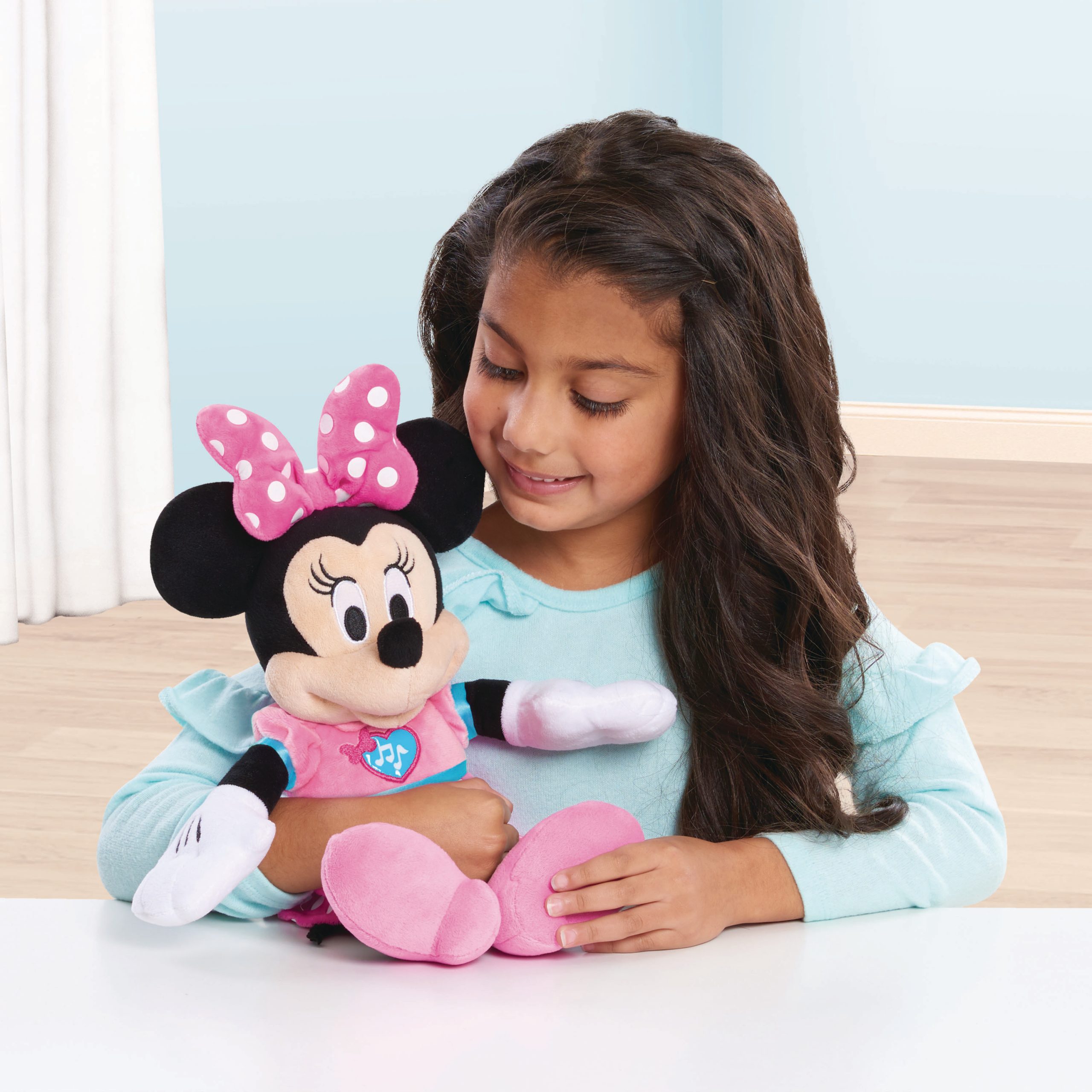 Minnie mouse 2024 teddy argos