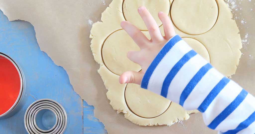 Easter Baking With Kids - UK Mums TV