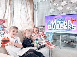 Real families share their love for Mecha Builders!